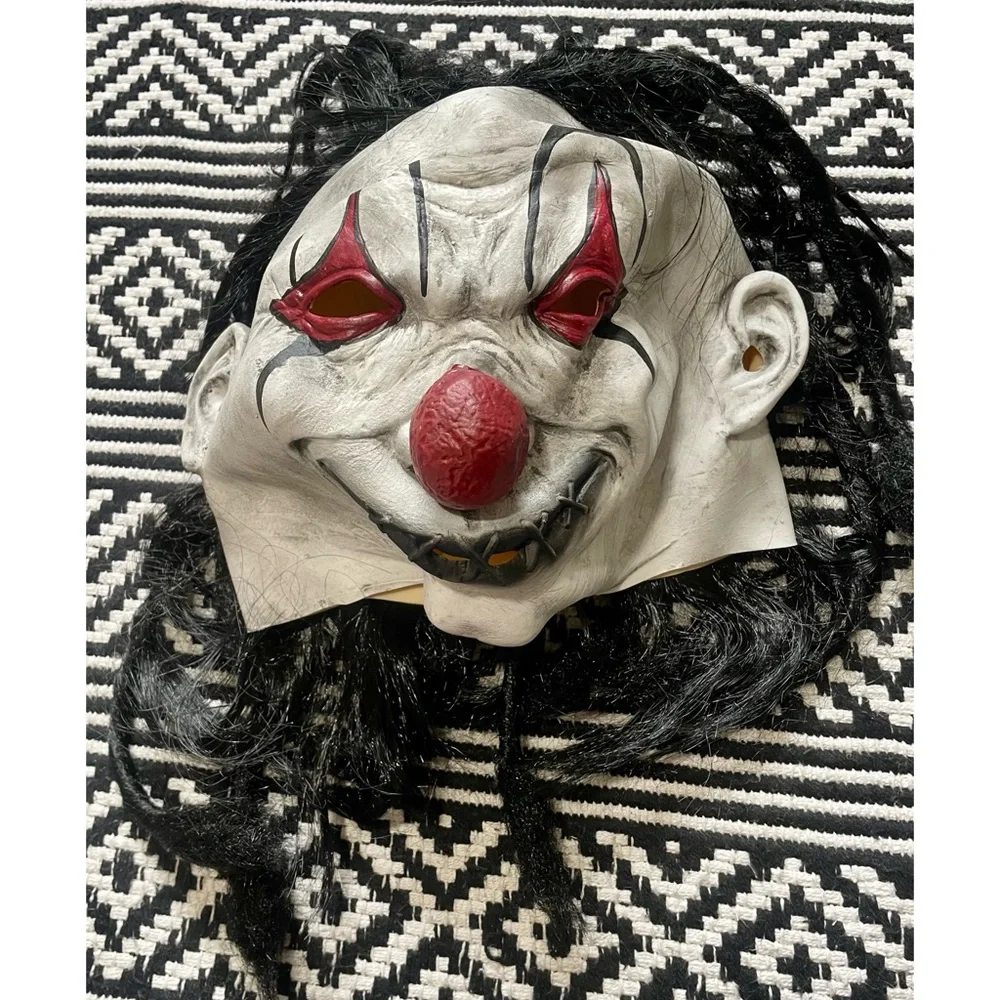 Spirit Halloween Scary Clown Mask - Picture 8 of 11